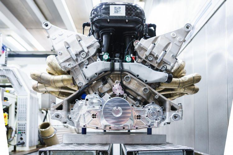 Aston Martin Valkyrie Engine 8