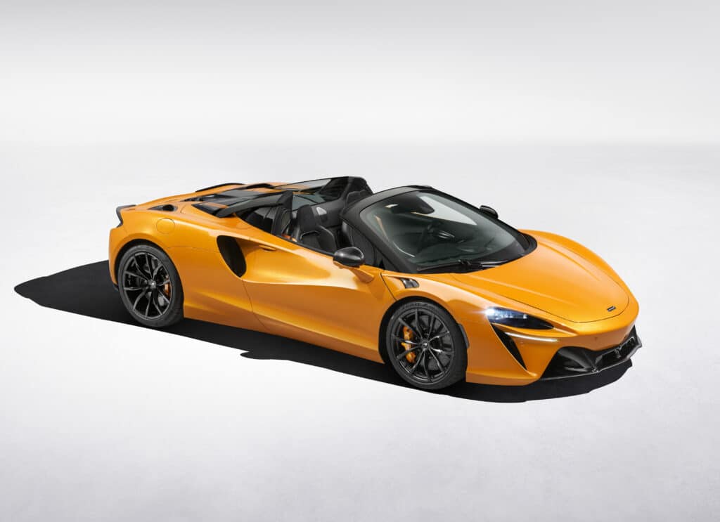 McLaren Artura Spider.